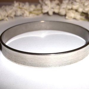 Dark Silver Bangle Bracelet Costume Jewelry Woman Girl Fashion Accessory Chic B1